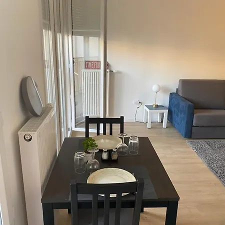 Beau Neuf Avec Terrasse Apartman