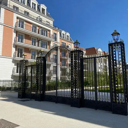 Beau Neuf Avec Terrasse *